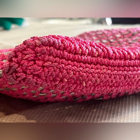 Crocheted Purse Recycled Soda Pop Tops Bag Upcycled Pink and Silver - Picture 4 of 9